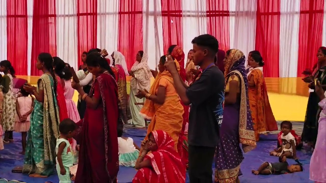 Anjom ka dan gati serma disom santhali video song/stage program santhali group song#santhali #song 
