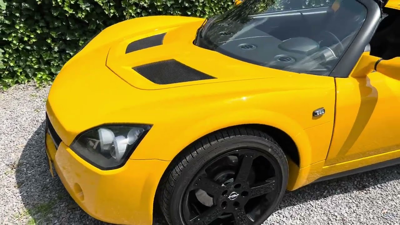 Opel Speedster 2.2 in Lotus Yellow