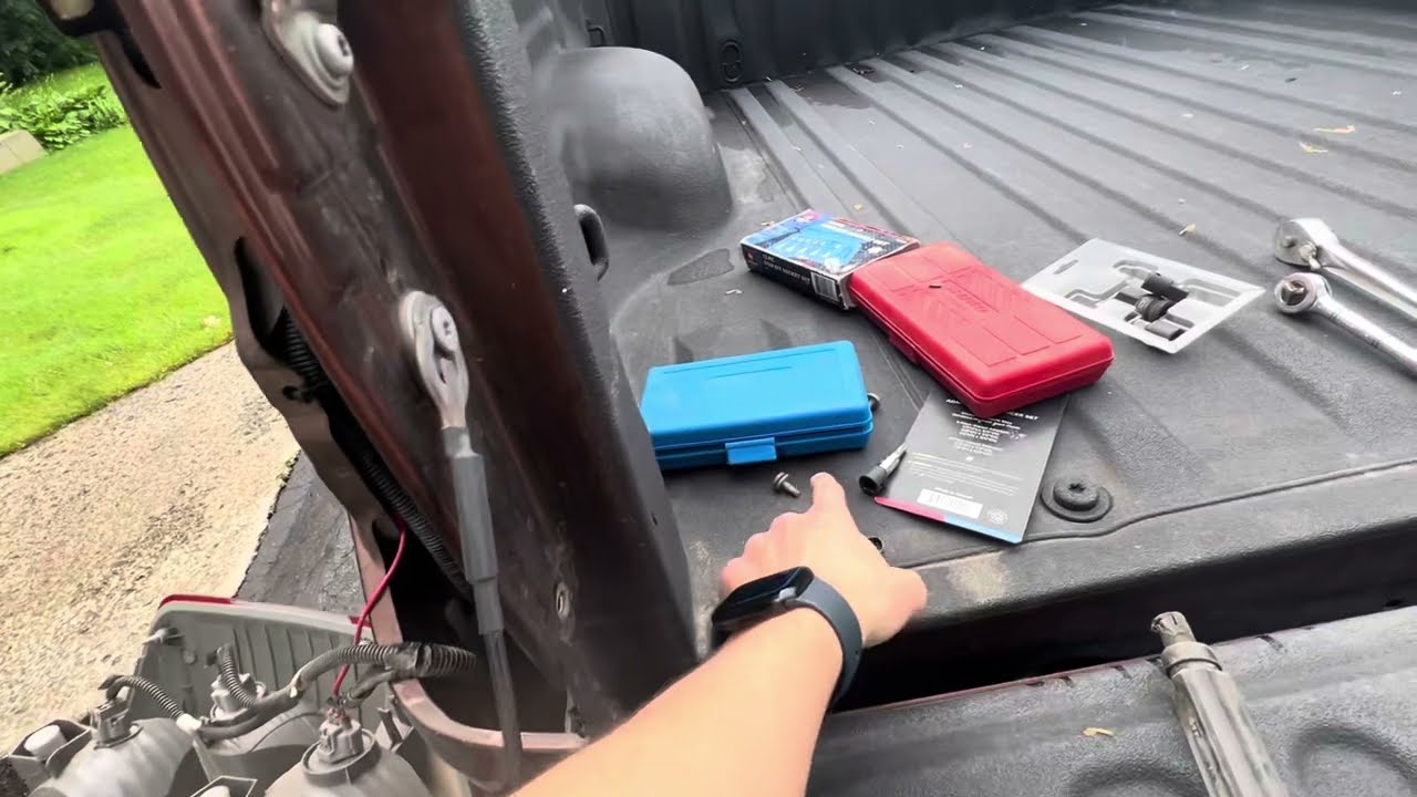 Fixing a Toyota Tundra tailgate that slams (bad strut)