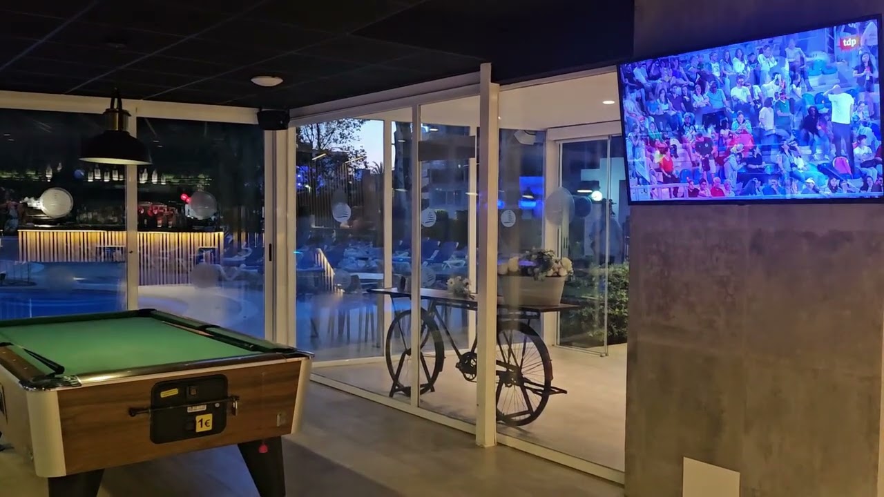 Levante Lux Aparthotel A Guide / Benidorm / Alicante / Spain