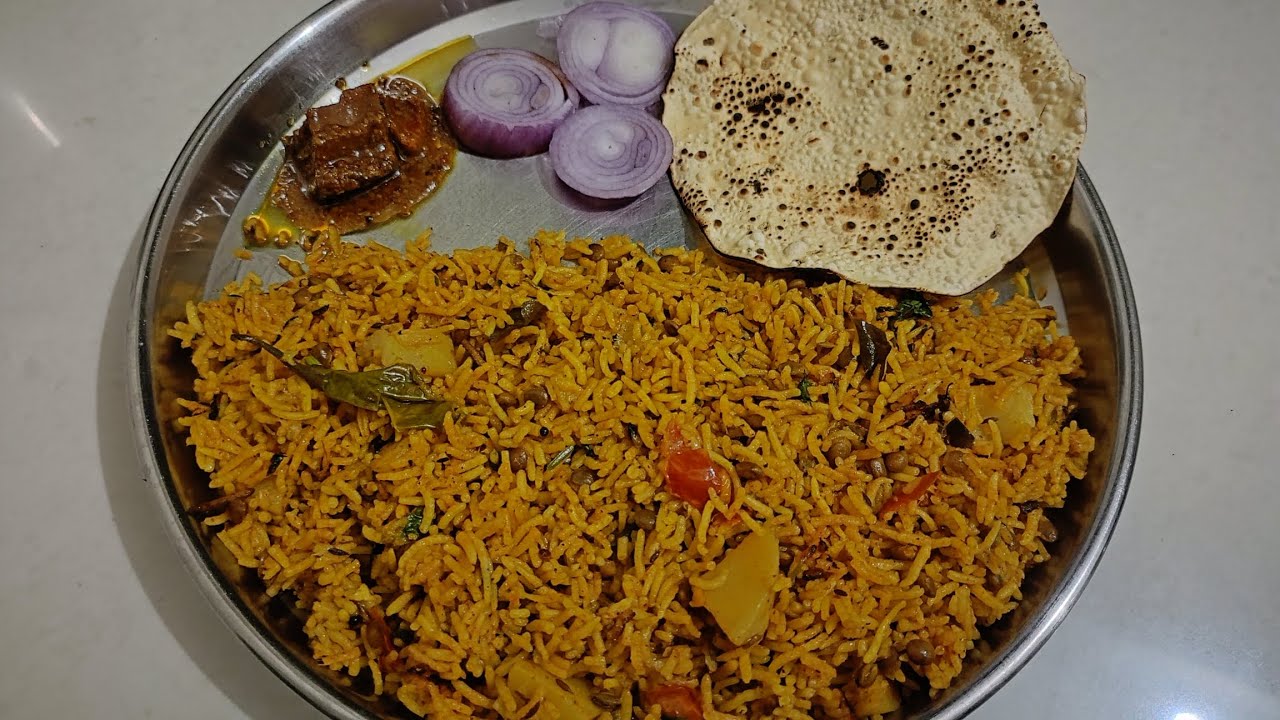 समारंभासारखामसाले मसूरभात सुटसुटीत भाताचेशीत पाण्याचेपरफेक्ट प्रमाण व चवीष्ट सोपीपद्धत कमी मसाल्यात 