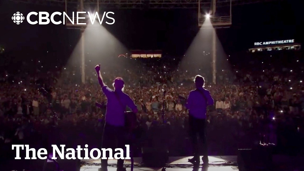 16,000 fans belt out Lake Ontario lyric at Blue Rodeo concert | The Moment