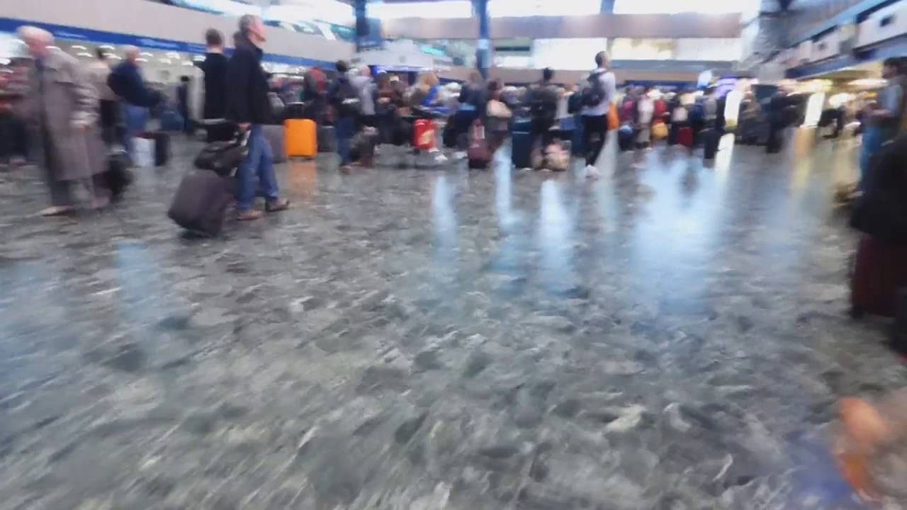 Inspector sands at Euston (includes evacuation alarm)
