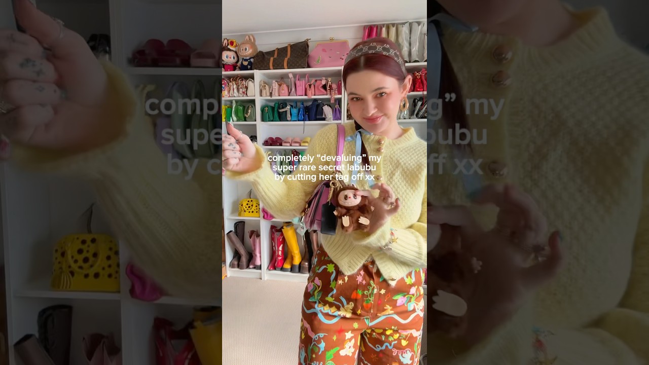 NO TAGS LEFT ON LABUBU IN THIS HOUSE 🙅🏻&zwj;♀️🙅🏻&zwj;♀️ ​⁠#labubu #labubuhaveaseat @POPMARTOFFICIAL