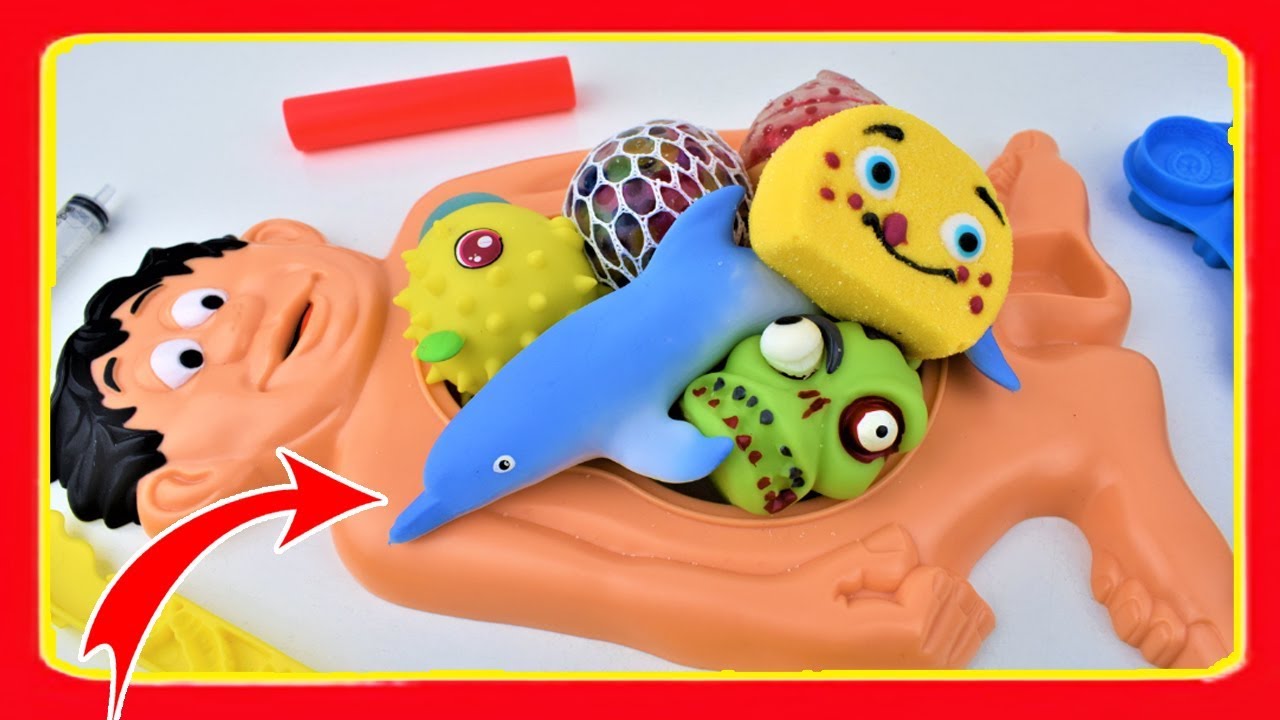 CORTANDO Y ABRIENDO JUGUETES ANIMALES MARINOS y antiestres | Operando Se&ntilde;or Doh  | &iquest;Que hay dentro?