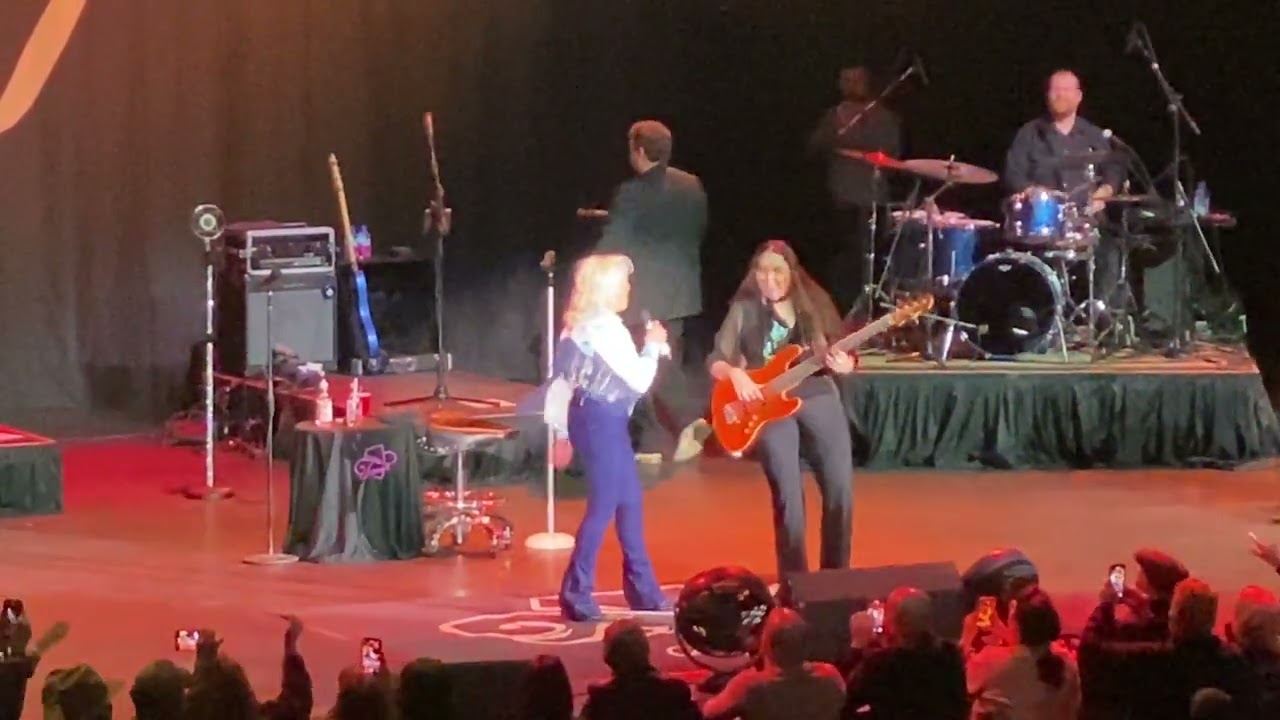 Tanya Tucker - Delta Dawn - Brown County Music Center - Brown County, IN