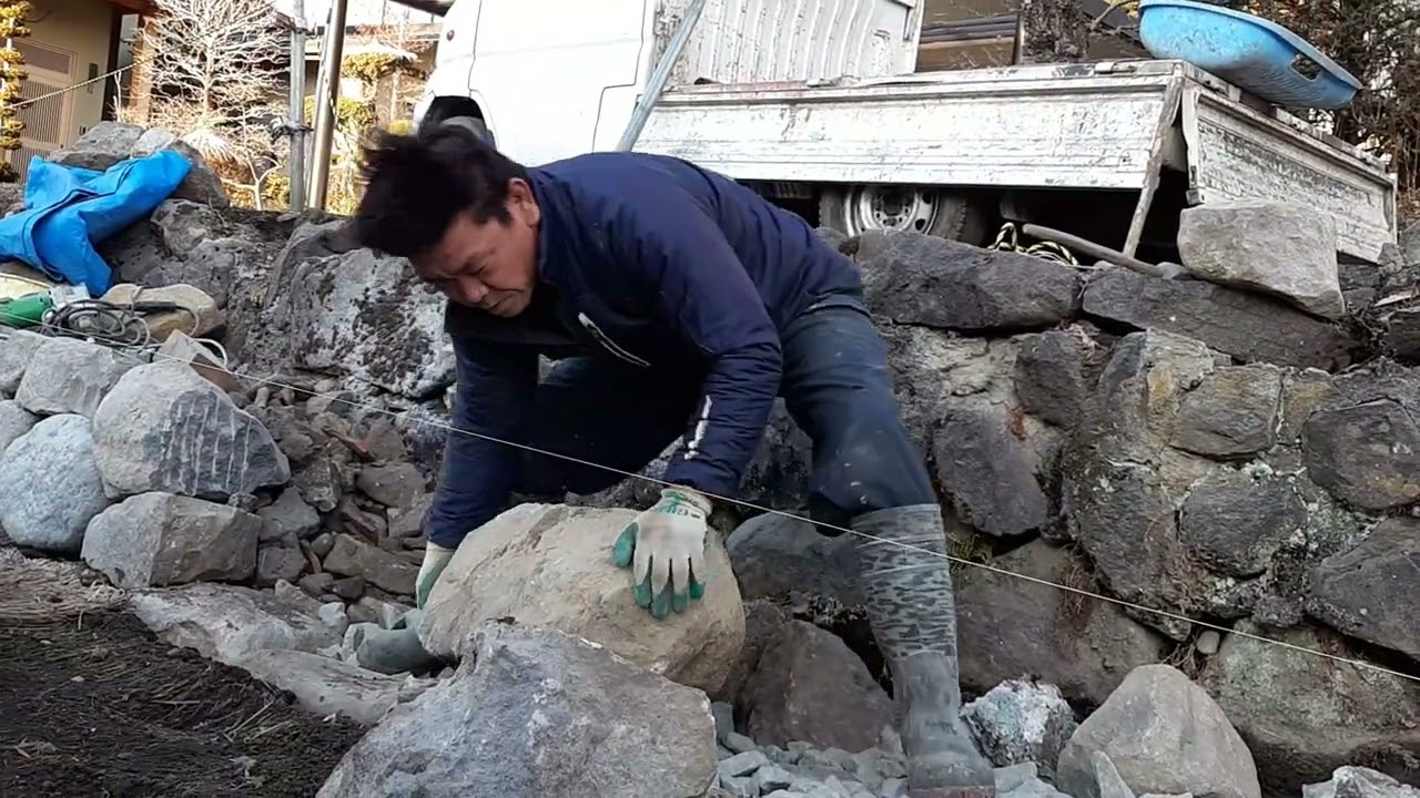力仕事‼️😲✨　石積現場⚒️　2022.1.30