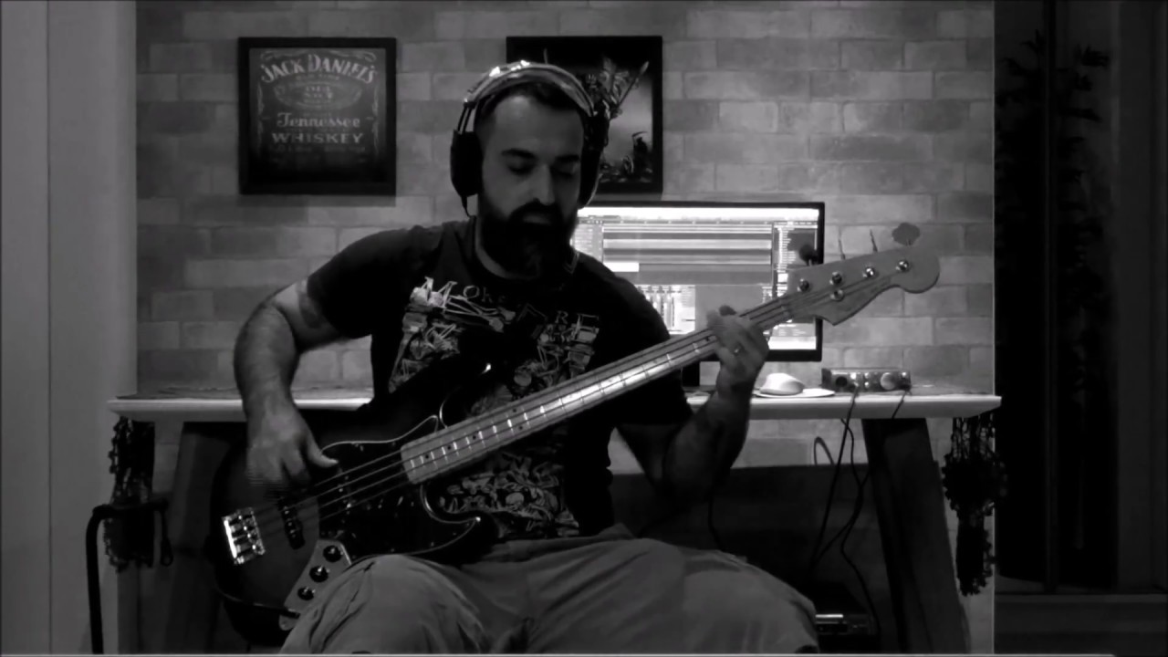 Metallica - Trapped under ice - Bass cover (HD) by Glauco Marcon