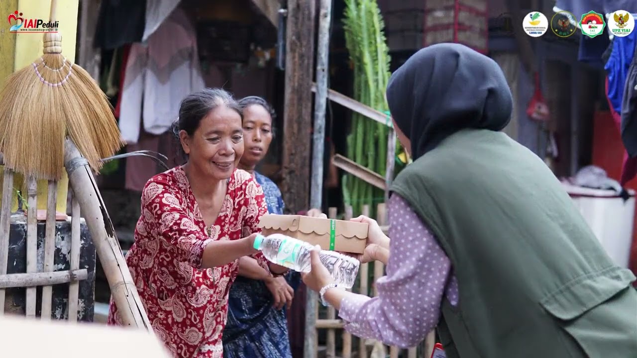 Bantuan Nasi box untuk bencaan banjir pamanukan