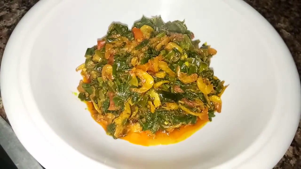 Hari Pyaz Sukhe Jhinge Ki Chutney Recipe