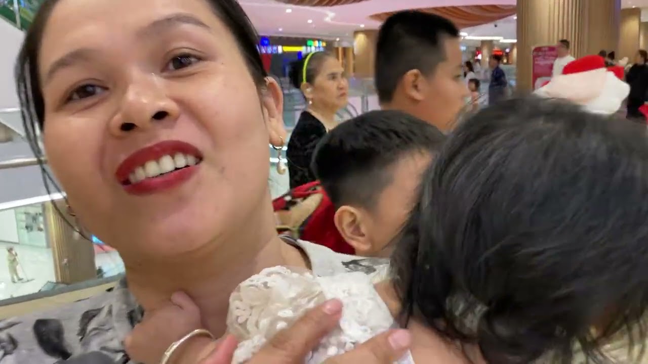 Kenbo và yummi đi chơi Noel phần 3
