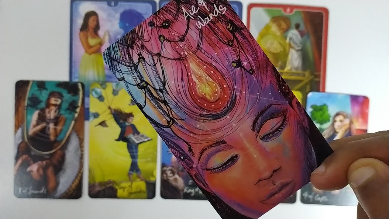PENSE EM ALGUÉM ESPECIAL E RECEBA UMA MENSAGEM SOBRE ELE (A)!