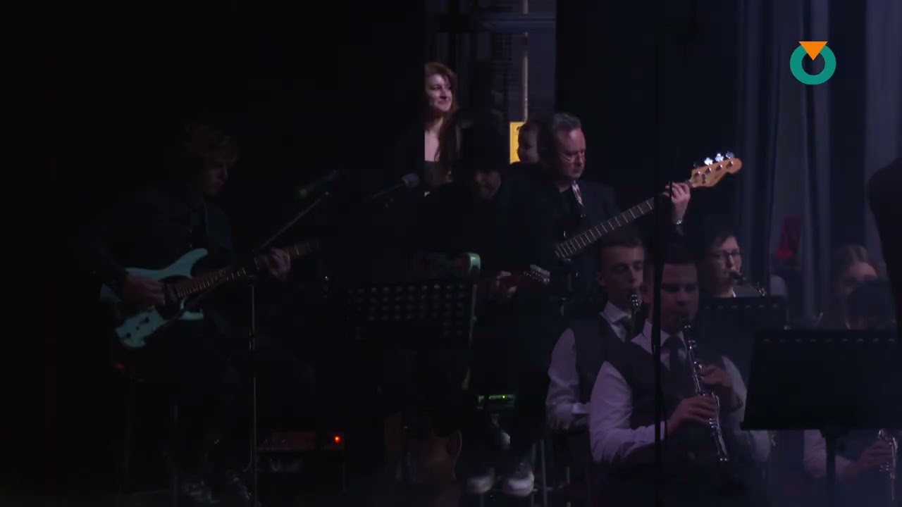 Europe/arr.: R. Sebregts: The Final Countdown - Mórahalmi Fúvószenekar
