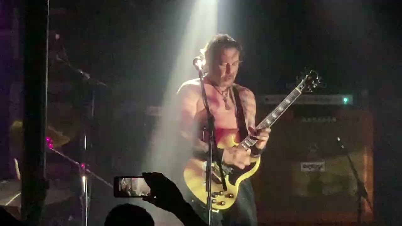 High on fire snakes for the divine Bristol 2022