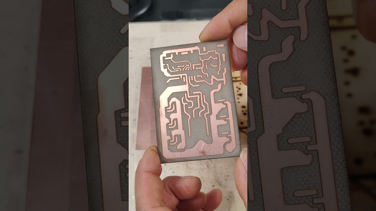 Engraving a PCB with the ComMarker B4 laser and testing its conductivity#pcb  #laserengraving #diy