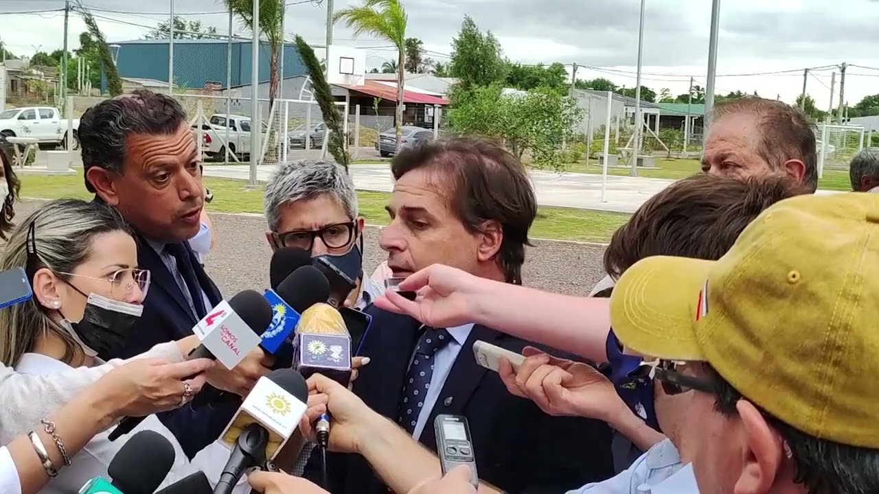COVID-19: Lacalle Pou dijo que estudian “grado de virulencia” de la nueva variante (29/11/21)