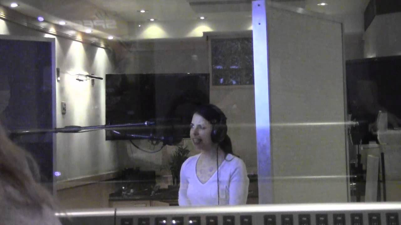 Divina Voice Actors - Laura Bailey