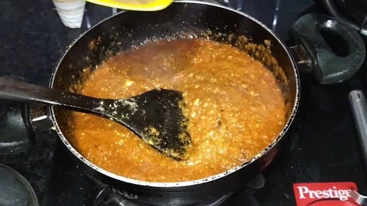 Kadai paneer or tandoori nan 