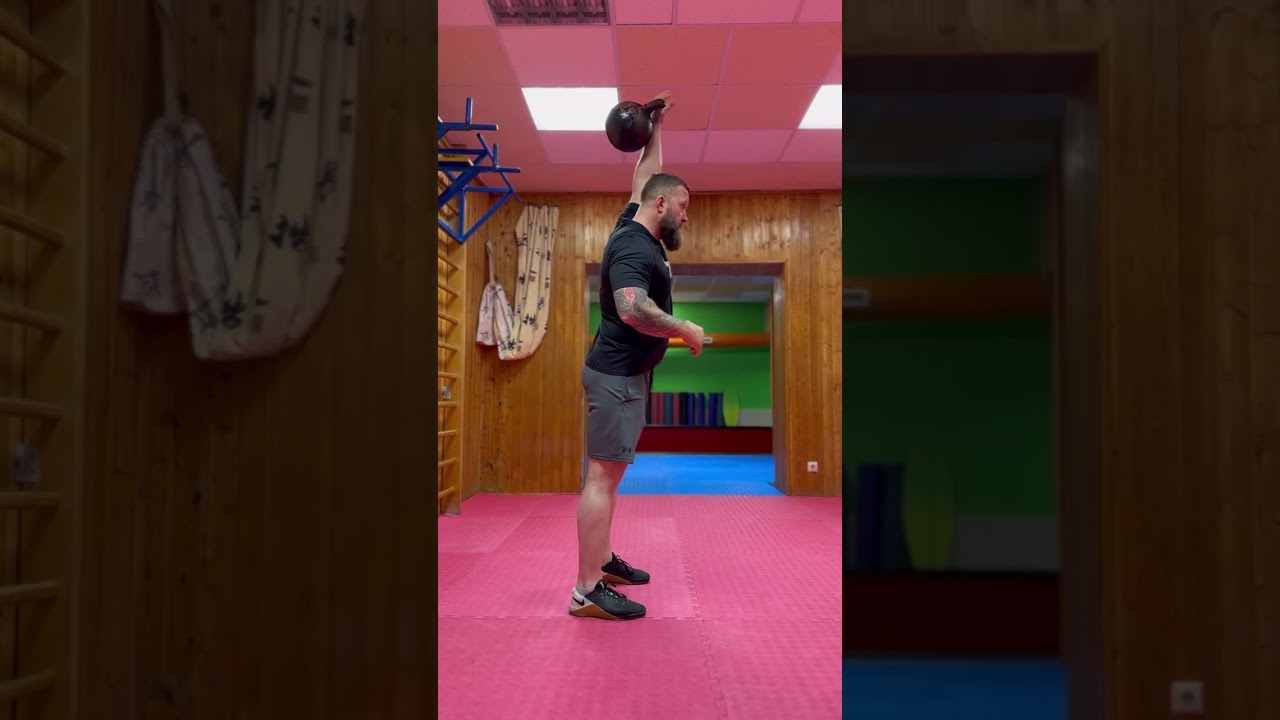 Тренировка с гирей 24 кг 
