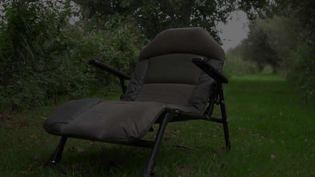 DAIWA CARP: Faltstuhl mit Armlehne | Karpfenangeln