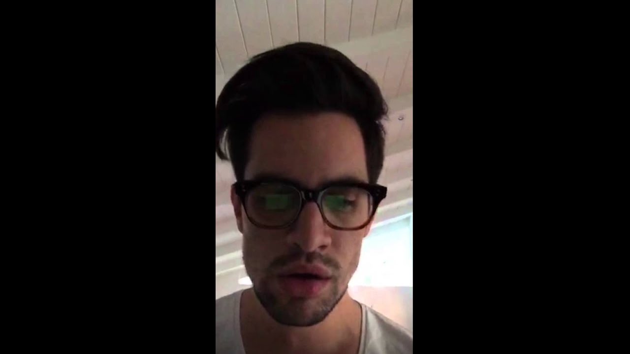 Brendon Urie | Hallelujah by Jeff Buckley Cover | Periscope May 28, 2015