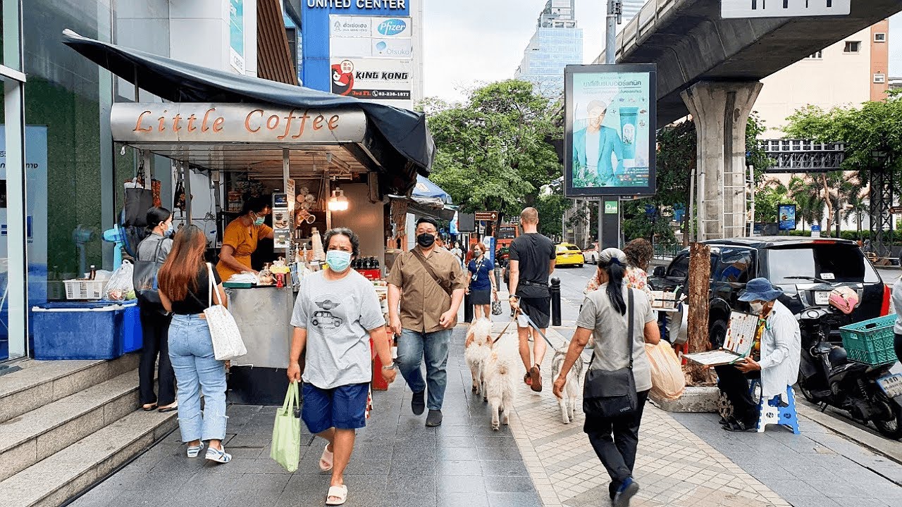 Прогулка по самым оживленным улицам Бангкока - Утренняя улица Силом 🇹🇭 Таиланд 2021 [4K]