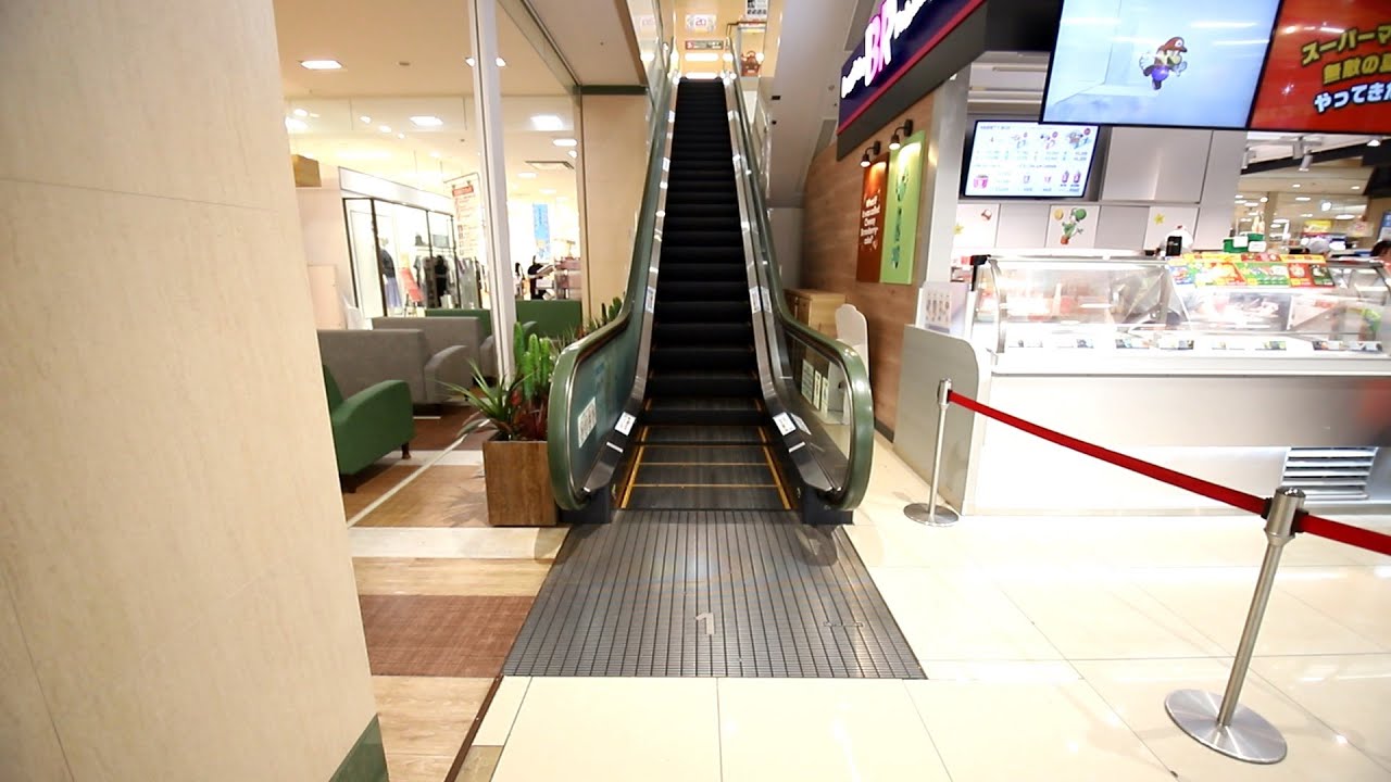 【三菱製】ゆめタウン光の森　昇りエスカレーター