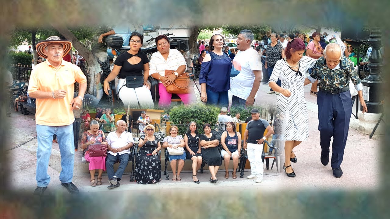 BAILE EN LA PLAZA DE ARMAS TORREON COAHUILA MEXICO ‐ 
