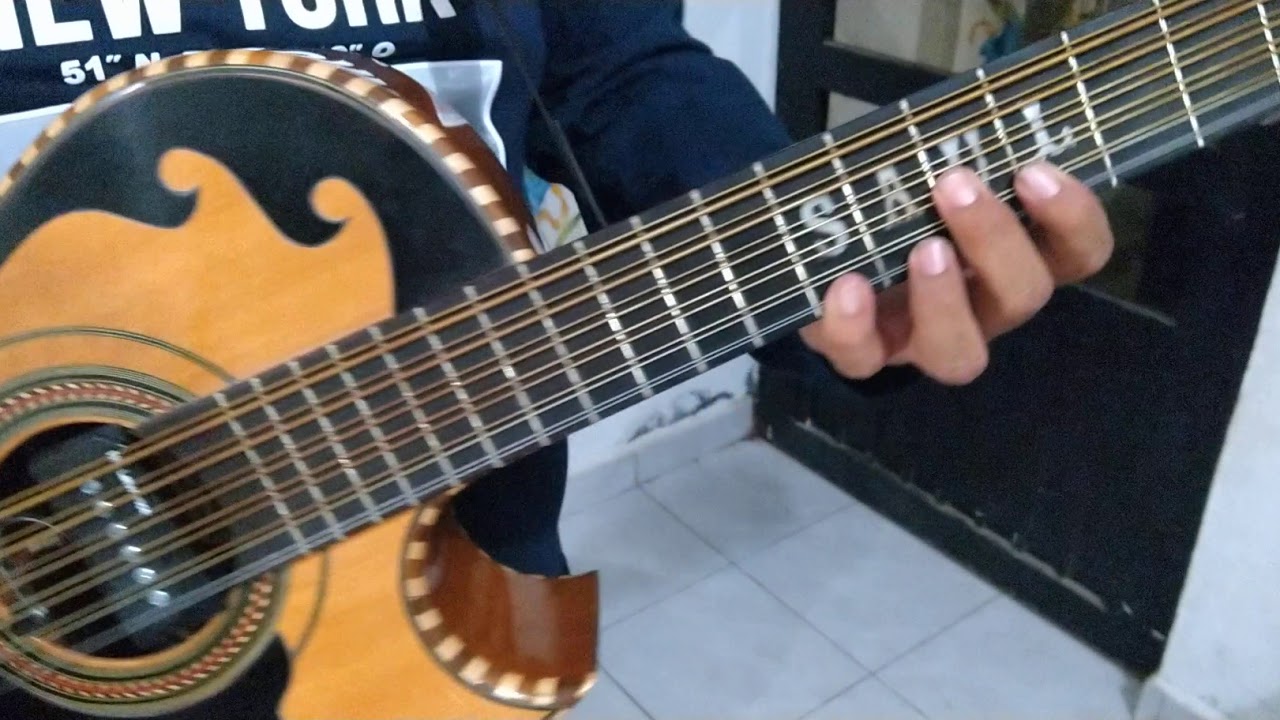 TUTORIAL RITMO CHOTIZ EN BAJO SEXTO