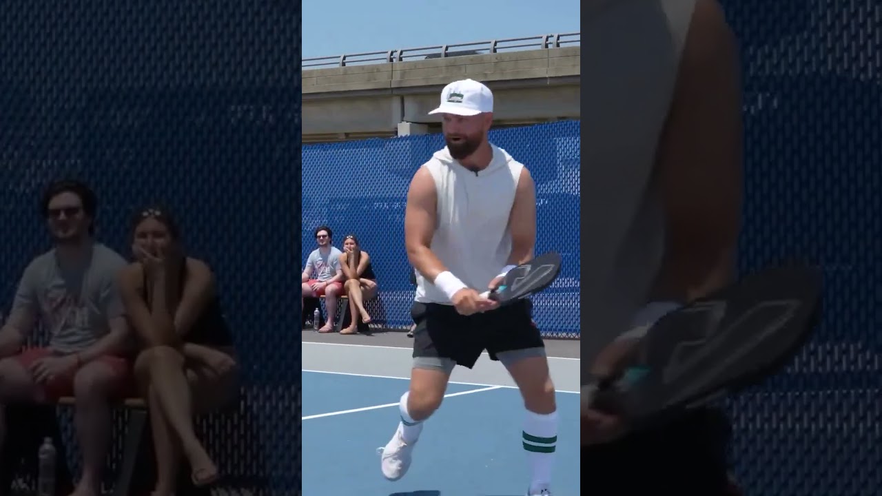 Eagles kicker Jake Elliott with an insane pickelball move via @greenlight