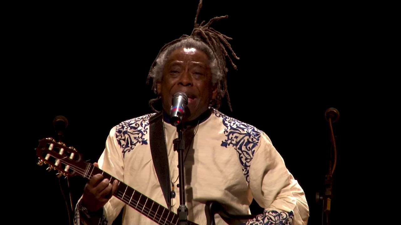 Mauricio Tizumba (Canto de Moçambique) - Part. Danuza Menezes
