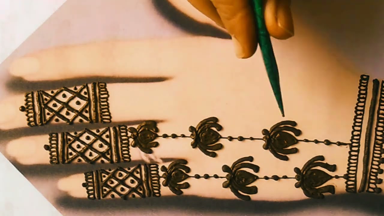Beautiful Lotus Mehndi Design🌸