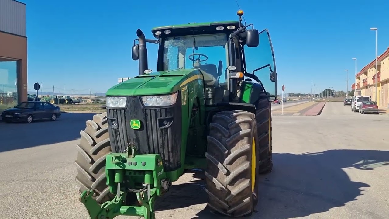 Tractor John Deere 8260R P069593