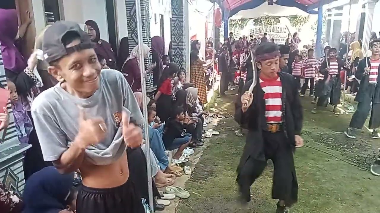 ATRAKSI ELANG HITAM DI IMTIHAN DI KABUARAN RT 01 DLM RANGKA IMTIHAN 