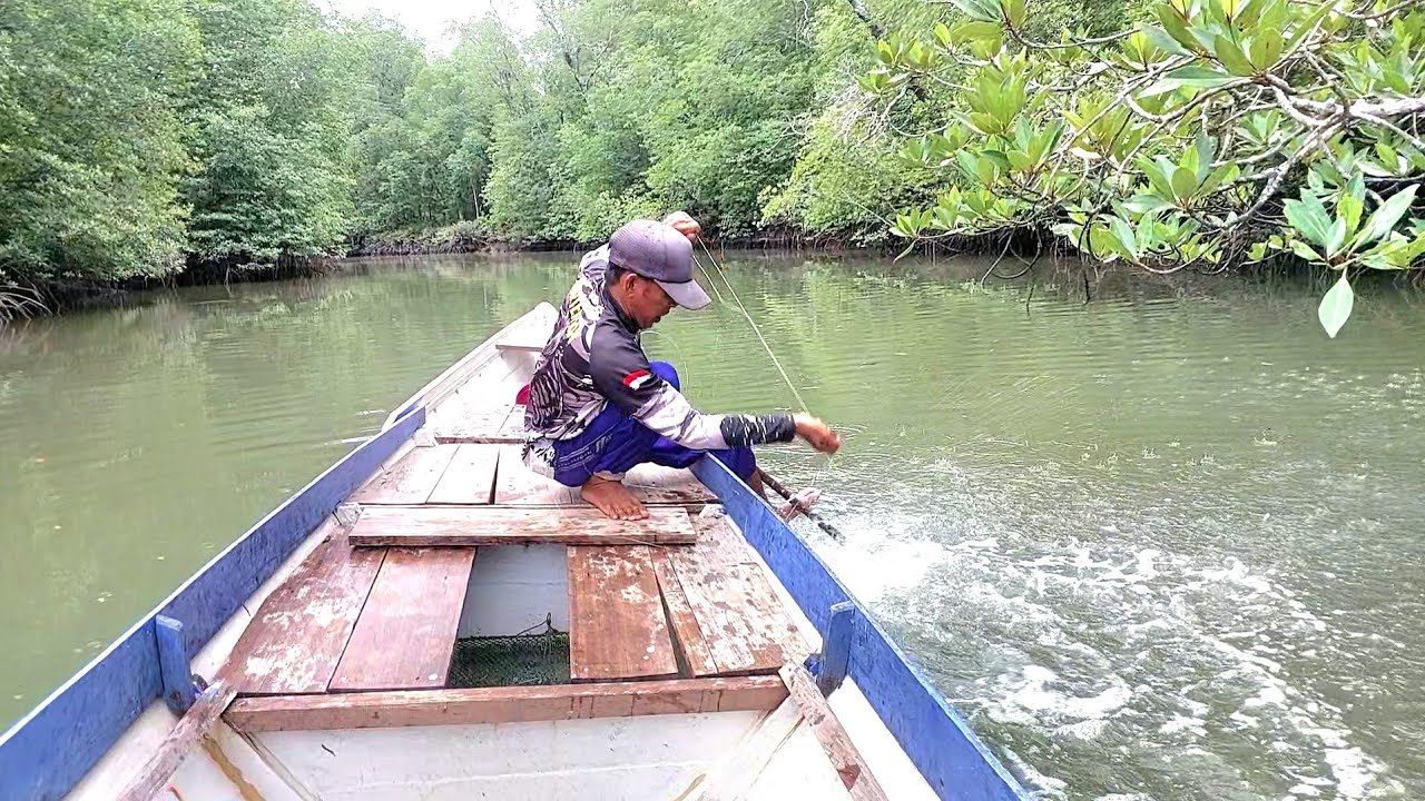 SUNGAINYA KECIL IKANNYA BESAR...!! JARI SAMPAI PANAS MENAHAN TARIKAN IKAN