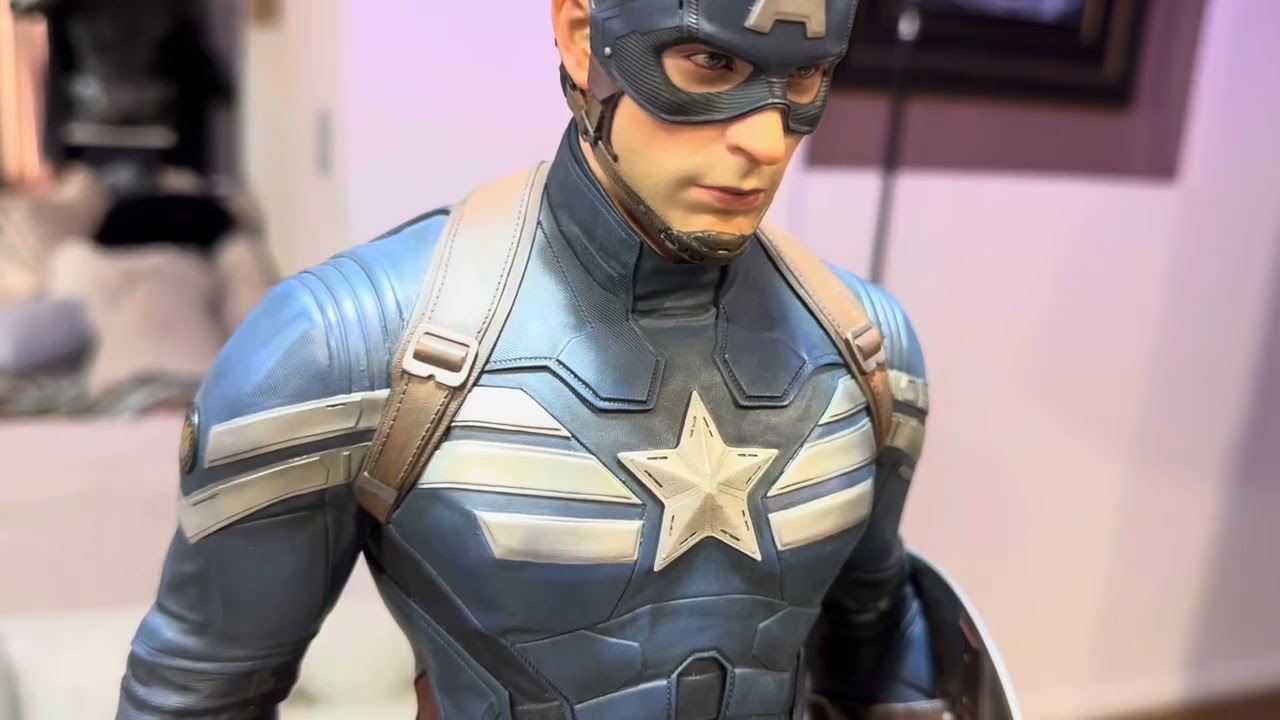 Queen Studios Captain America 1/4 Scale from Winter Soldier