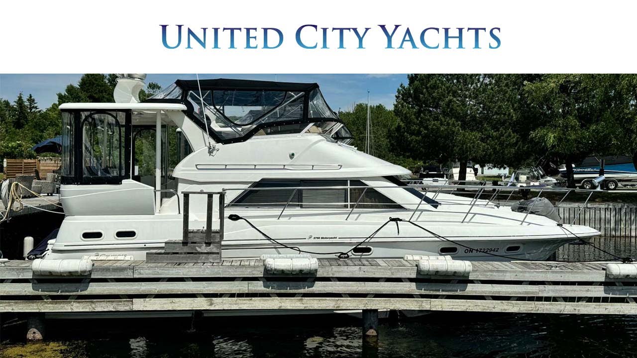 Cruisers Yachts 3750 Motor Yacht 1999