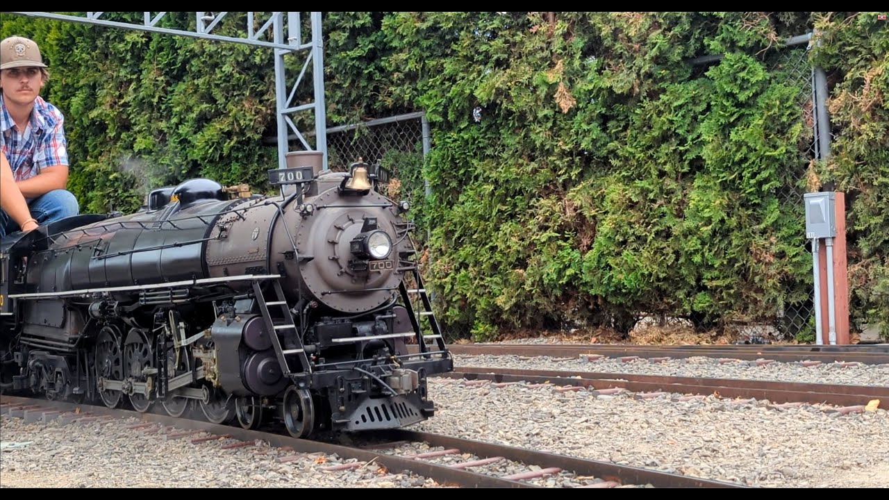 Live Steam at the Great Oregon Steam Up W/ SP&S 4-8-4 #700