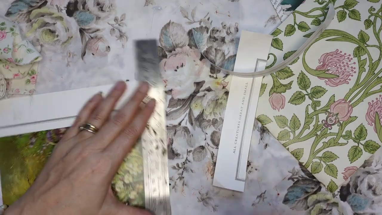 Внимательное творчество: подсказки для ведения дневника, помогающие принять творческие несовершен...