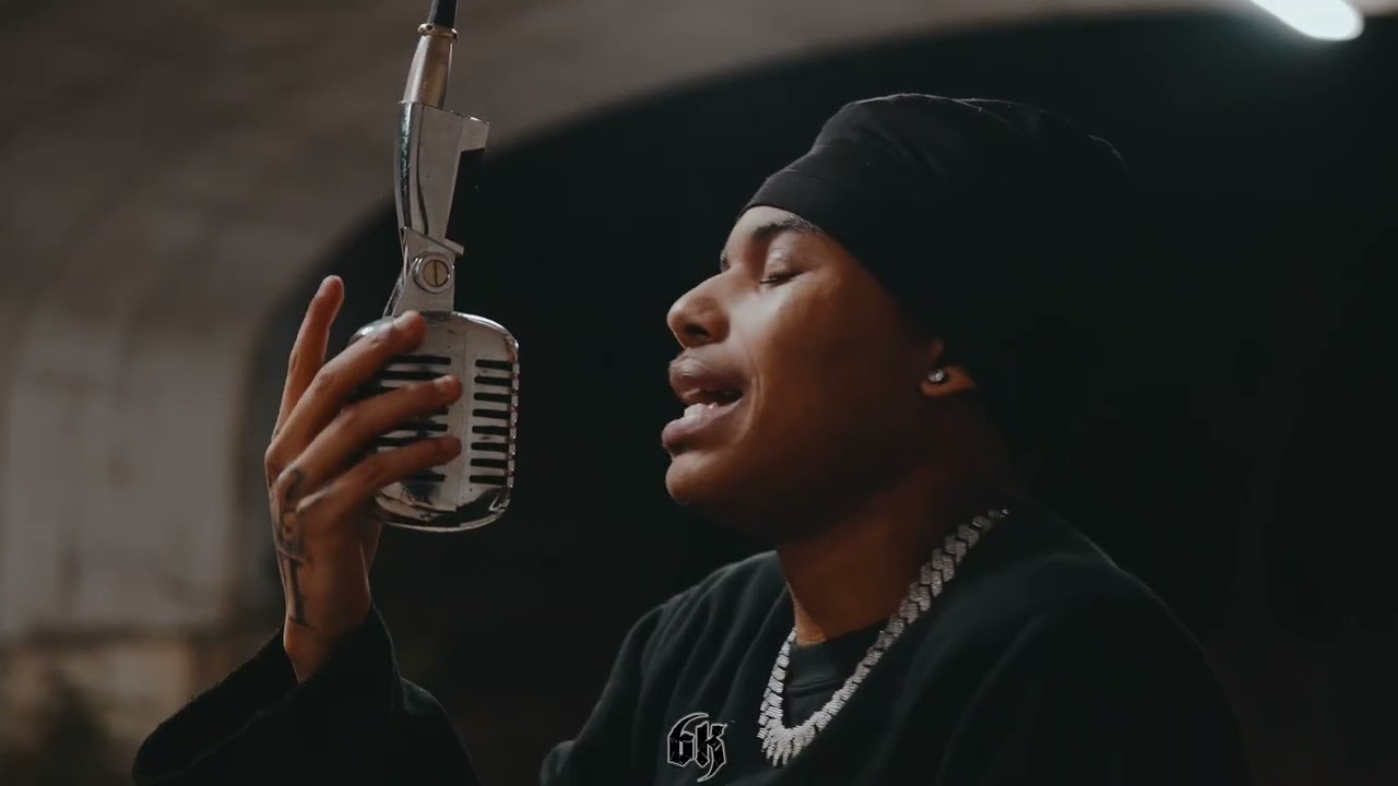 (Official Live Mic Performance &ndash; &ldquo;missmeback&rdquo; by drnbabyslimee) Shot By @6kfilmz
