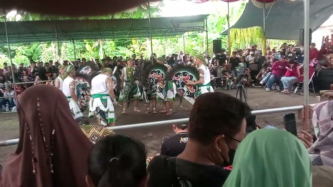 Jathilan kudho praneso gamping tengah di Krapyak Sidoarum Godean babak 2