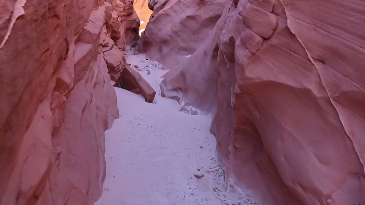 valley of fire steam shovel short Las Vegas Nevada geology secret hikes