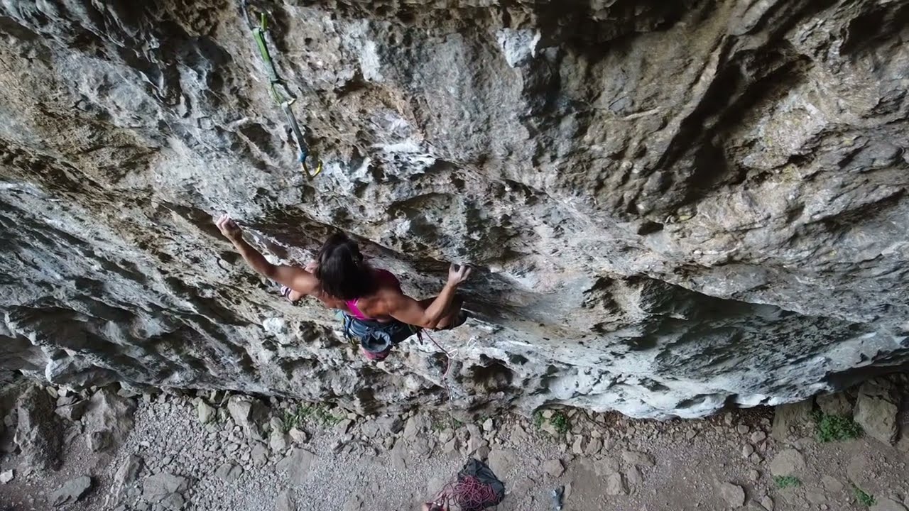 Ulassai Climbing: The Cave Of Dreams - See Without Looking 8a