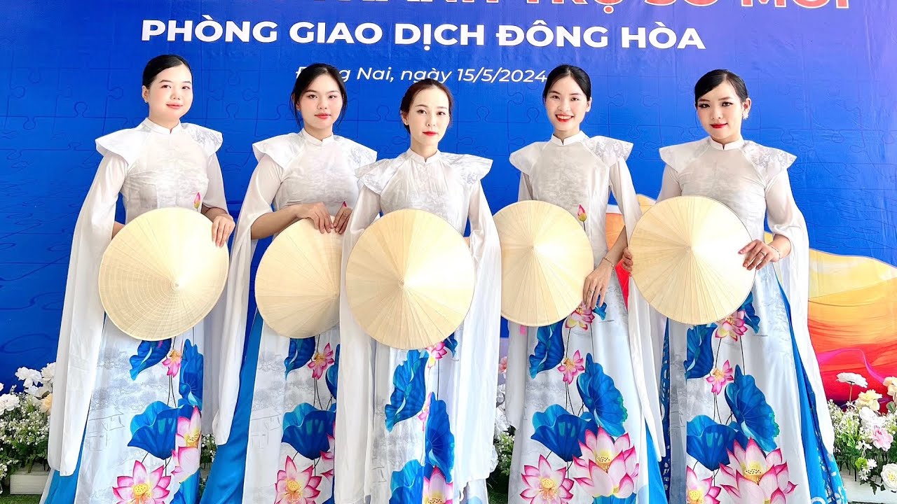 Một vòng Việt Nam- CNOCT