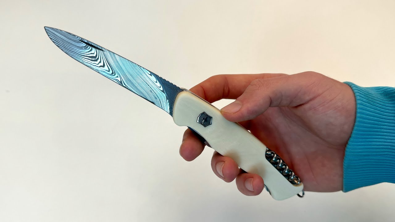 VICTORINOX LIMITED EDITION 2023 DAMAST MESSER
