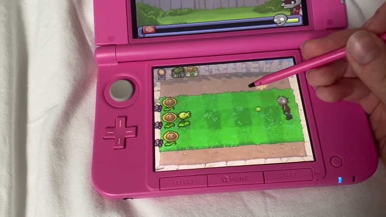 Playing plants vs zombies ds part 1
