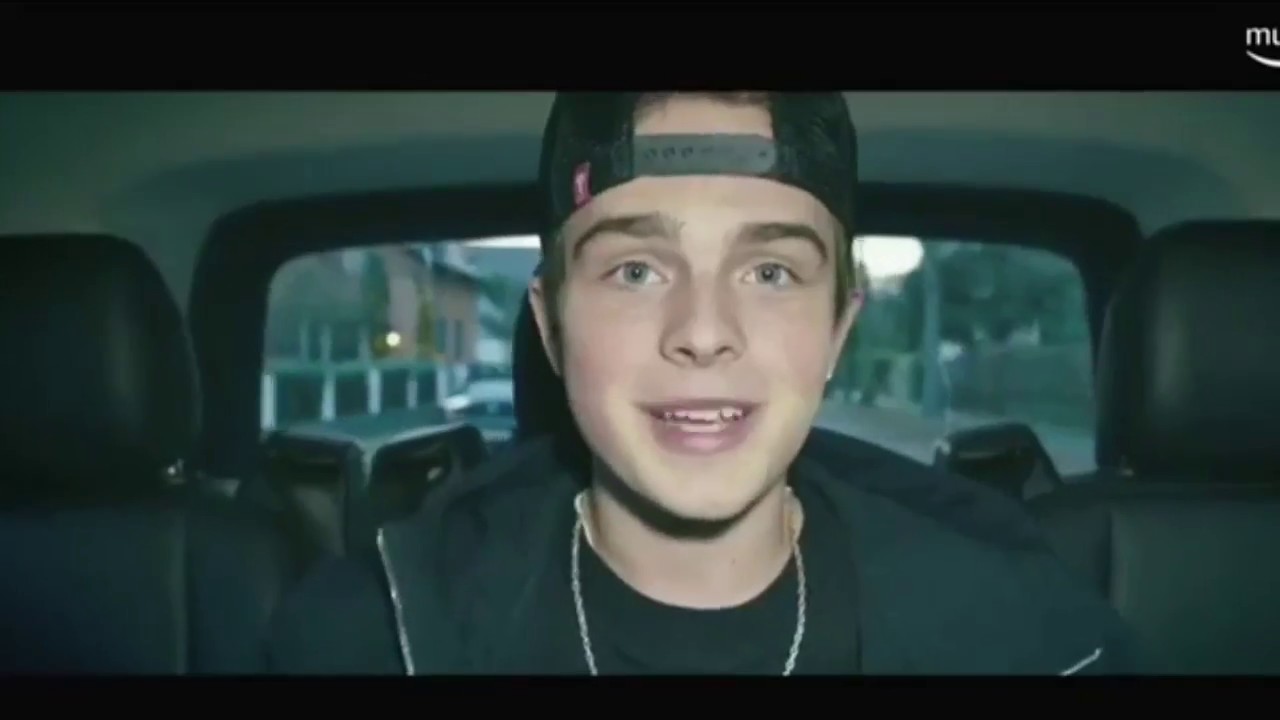 Mike Singer Überrascht Fan Zuhause 🤩🎁