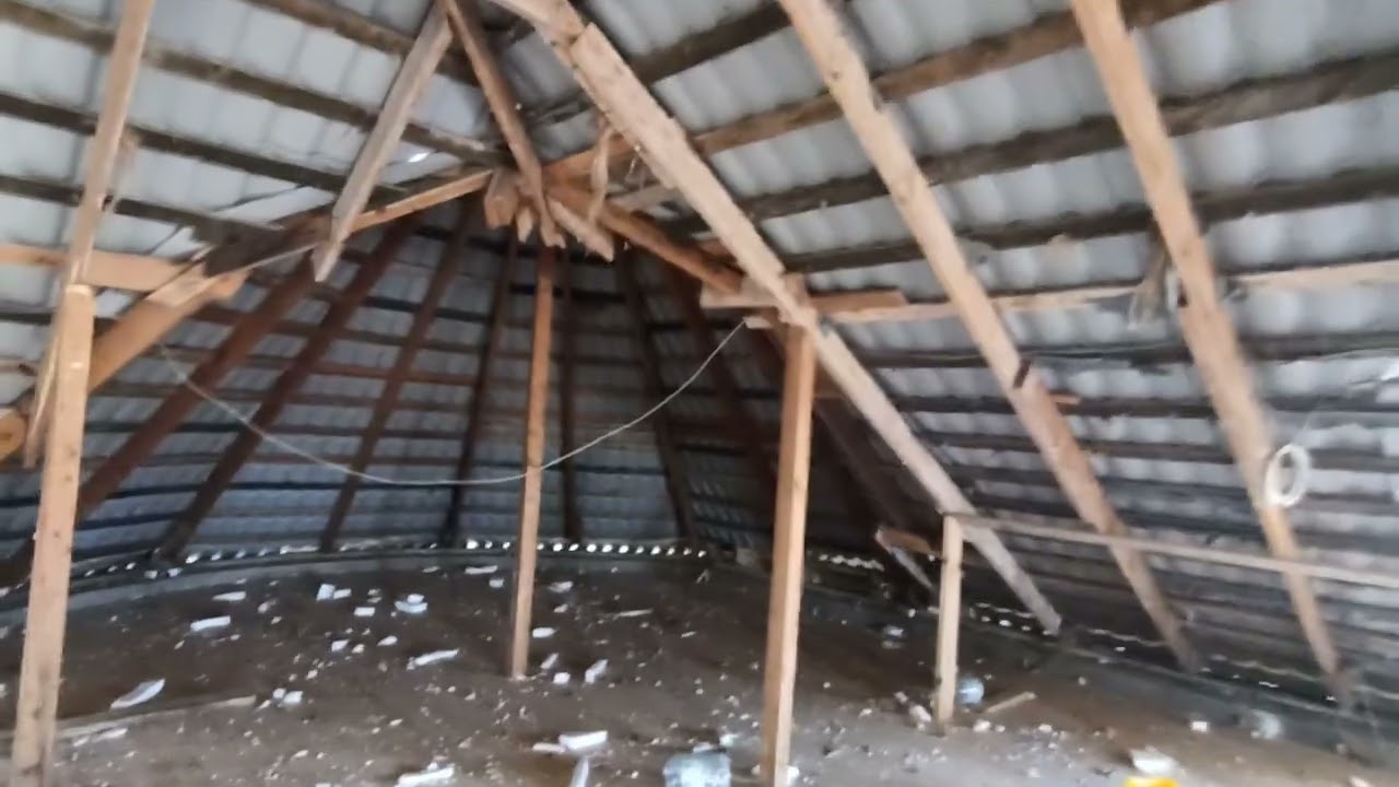 Dam ustasi ev sahibini 15000 manat ziyana saldi.saxtakar ustalardan qaçin.çalişin aldanmiyin.