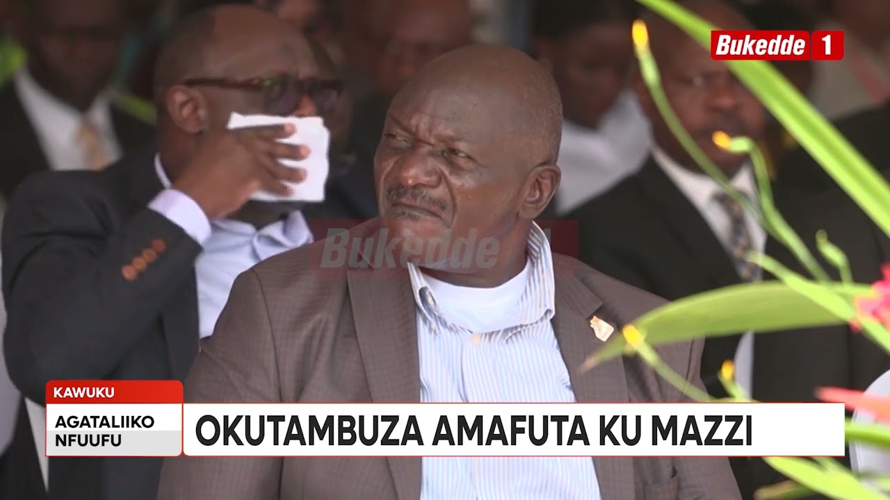 Pulezidenti atongozza etterekero ly’amafuta n’emmeeri ezigatambuza ku nnyanja.
