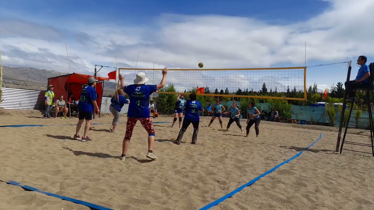 CALAFATE NEWCOM VS TREBOL (FEM) FIESTA NACIONAL DE EL LAGO EL CALAFATE